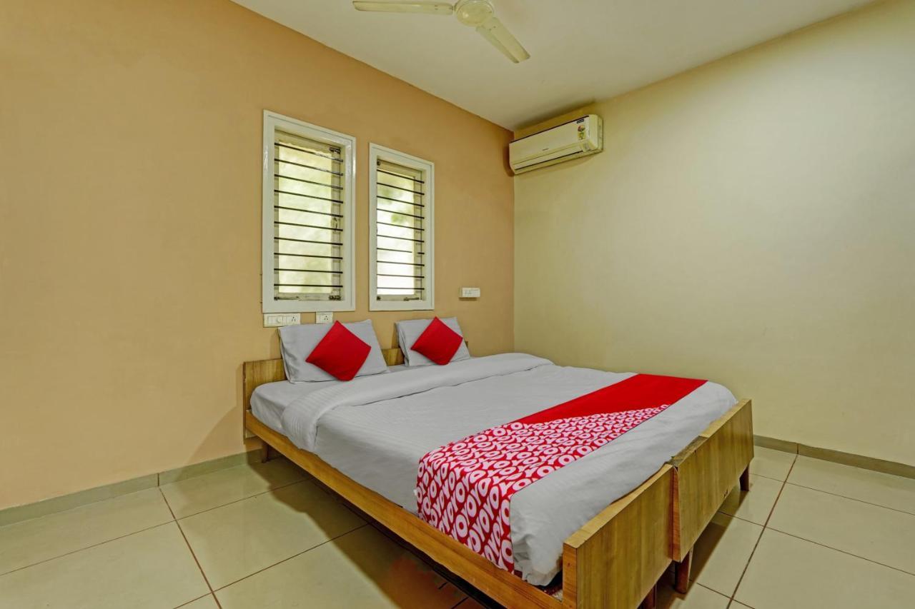 Super Hotel O Indra Suites Maisur Dış mekan fotoğraf