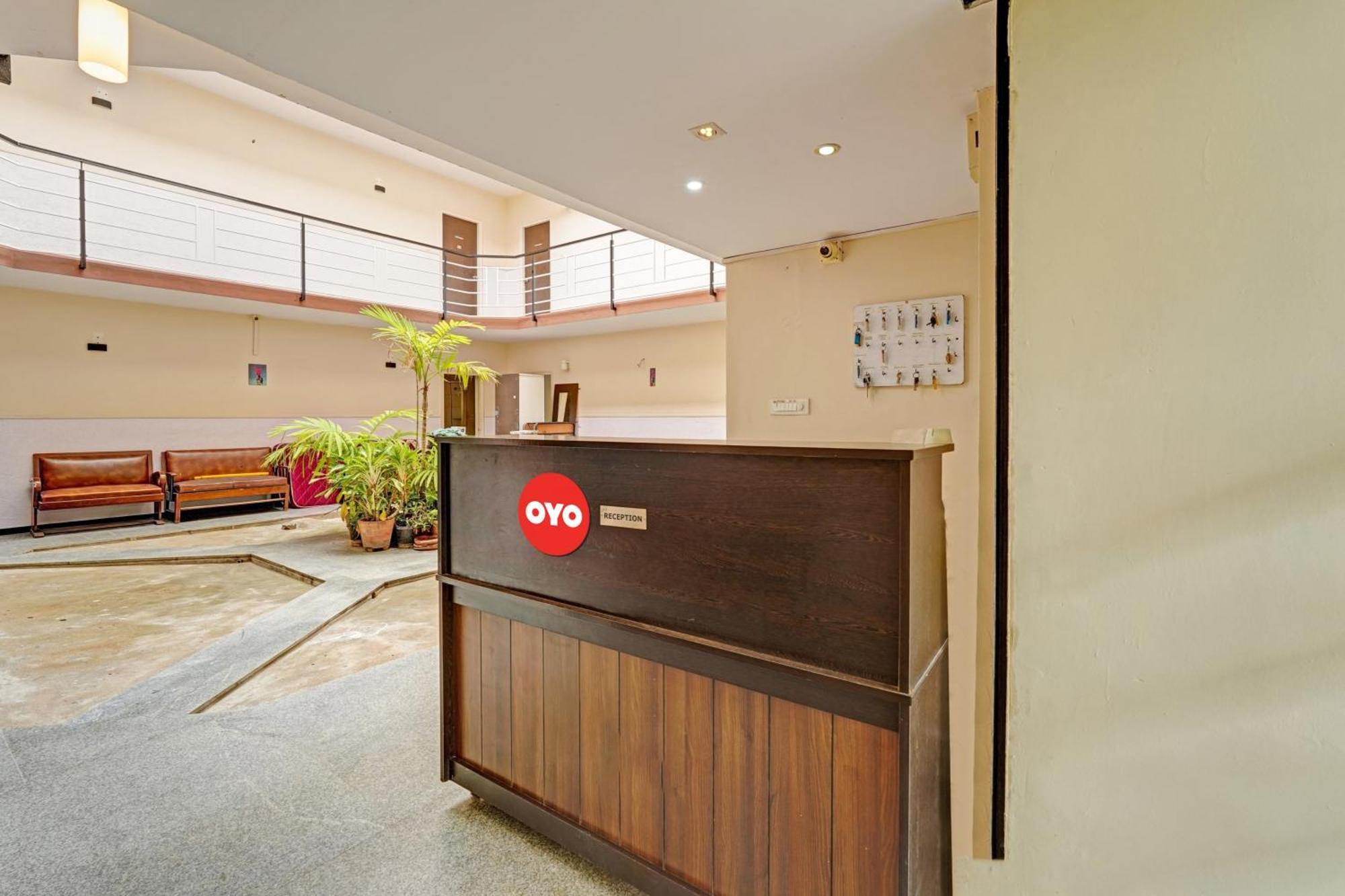 Super Hotel O Indra Suites Maisur Dış mekan fotoğraf