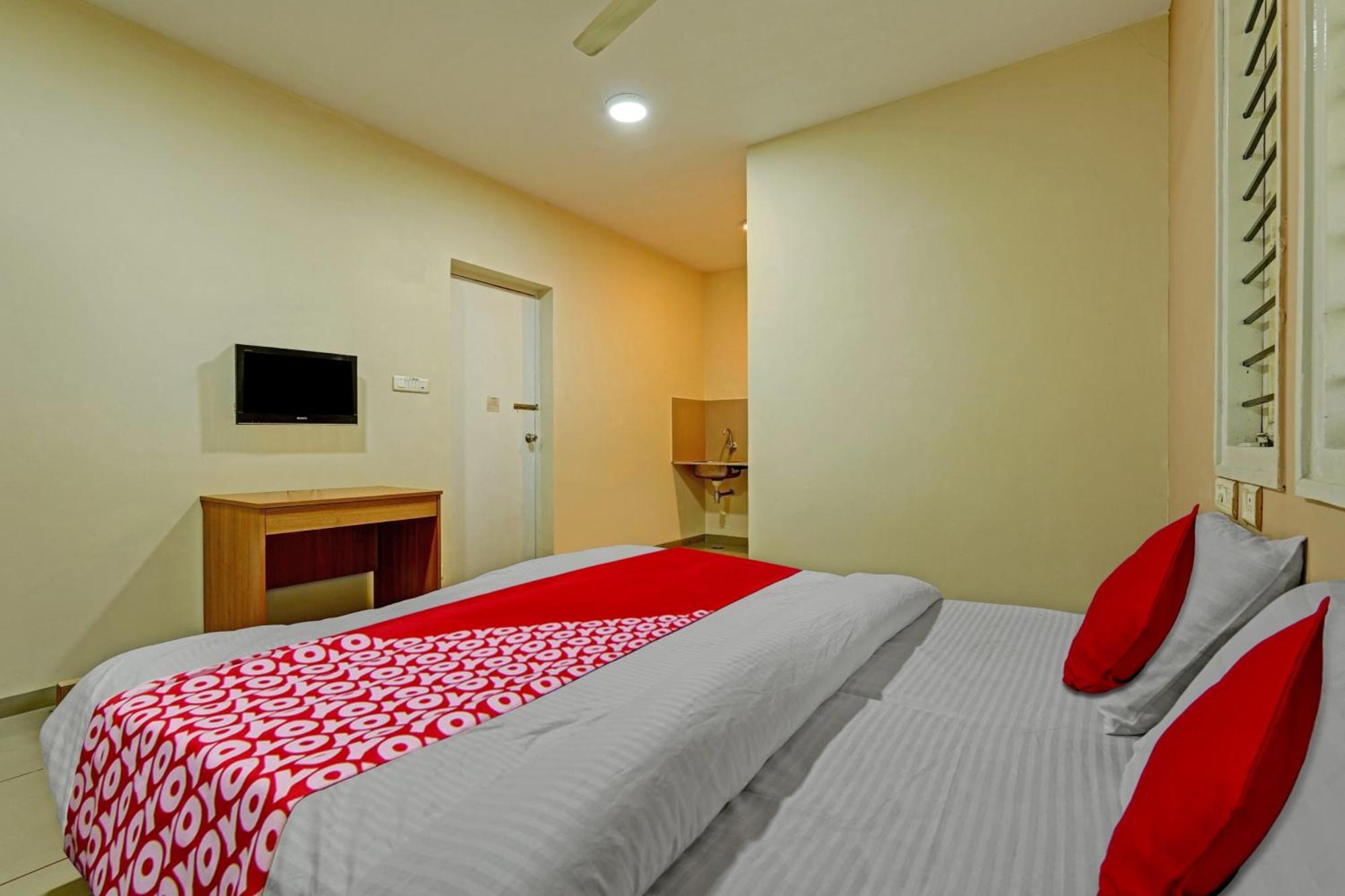 Super Hotel O Indra Suites Maisur Dış mekan fotoğraf